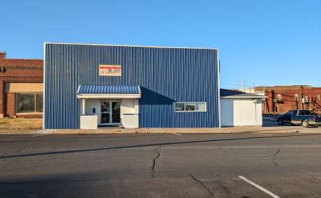 8 Lane Center for Sale - Brookfield Missouri